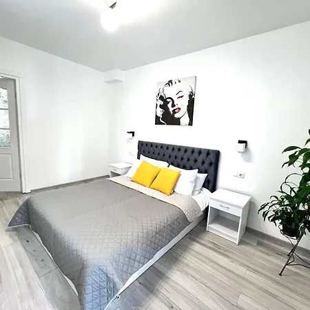 Osapart Romantic In The Complex Great Britain לבוב