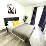 Апартаменты Osapart Romantic In The Complex Great Britain Львов