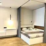 Апартаменты Osapart Romantic In The Complex Great Britain Львов