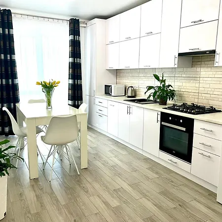 Osapart Romantic In The Complex Great Britain * Lviv