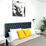 Apartment Osapart Romantic In The Complex Great Britain *