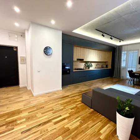 Osapart Romantic In The Complex Great Britain Lvov